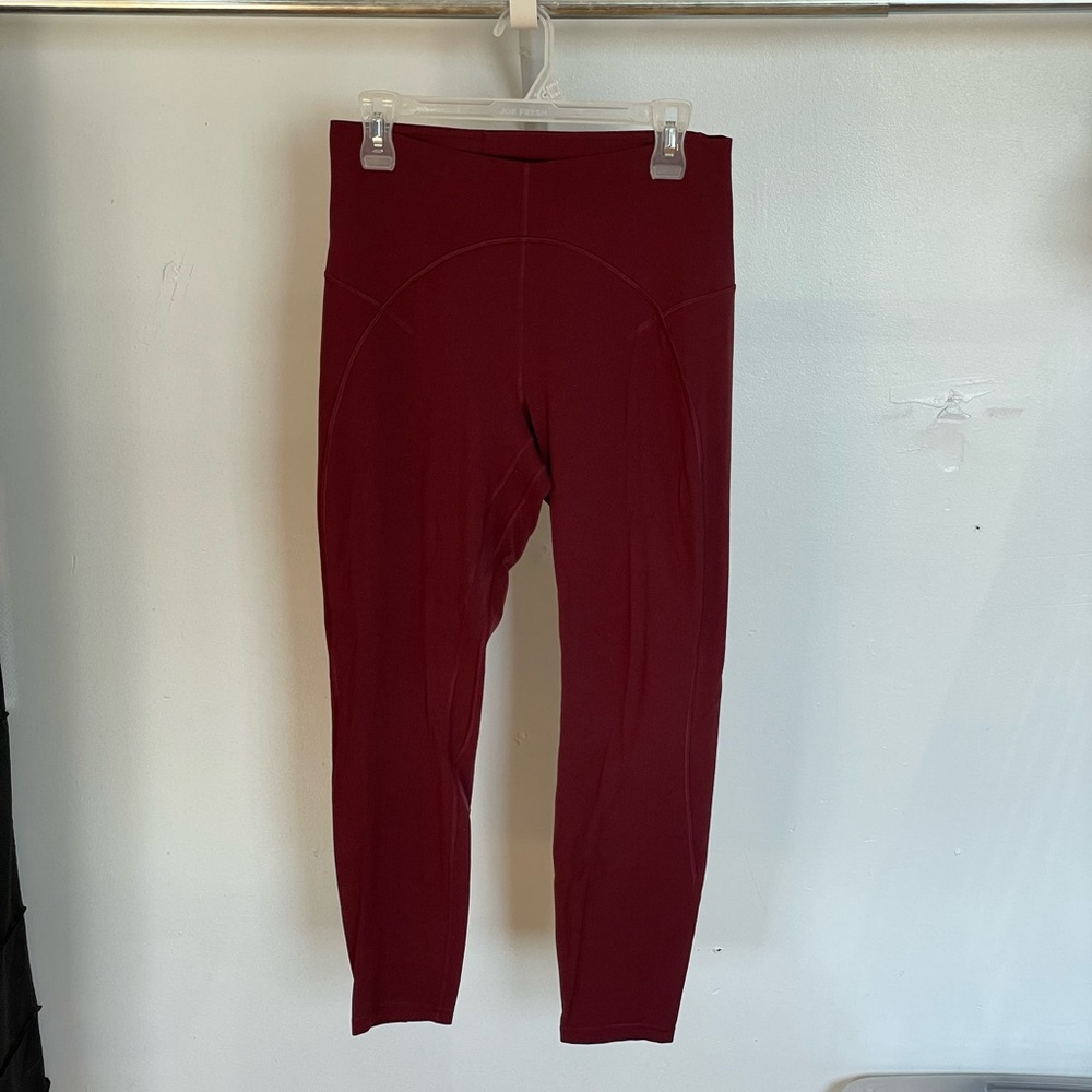 Lululemon Unlimit leggings 28’. Size 10
